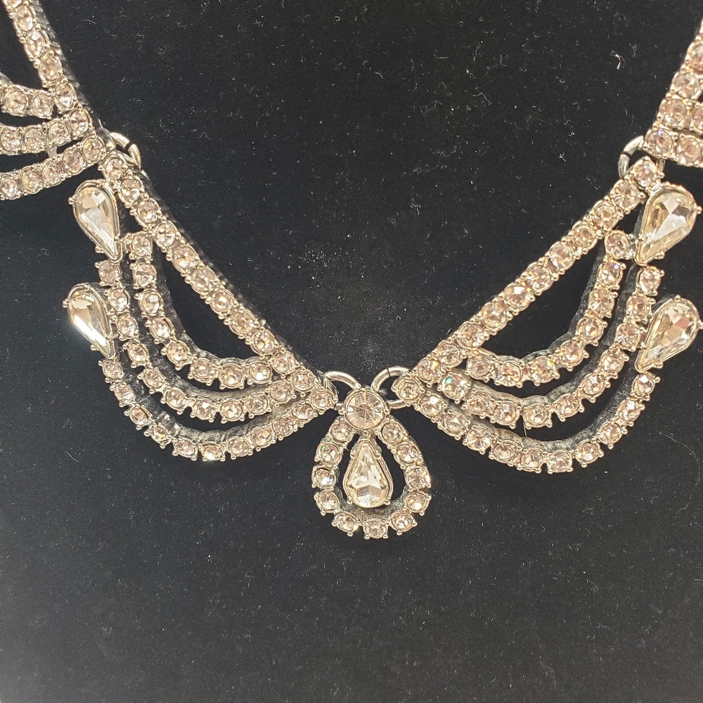 Glamorous Rhinestone Necklace - Picture 5 of 5